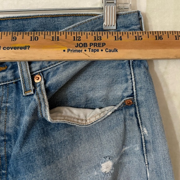 Vintage Levi’s Distressed Button Fly Jeans 🌵32x33 - Picture 2 of 10